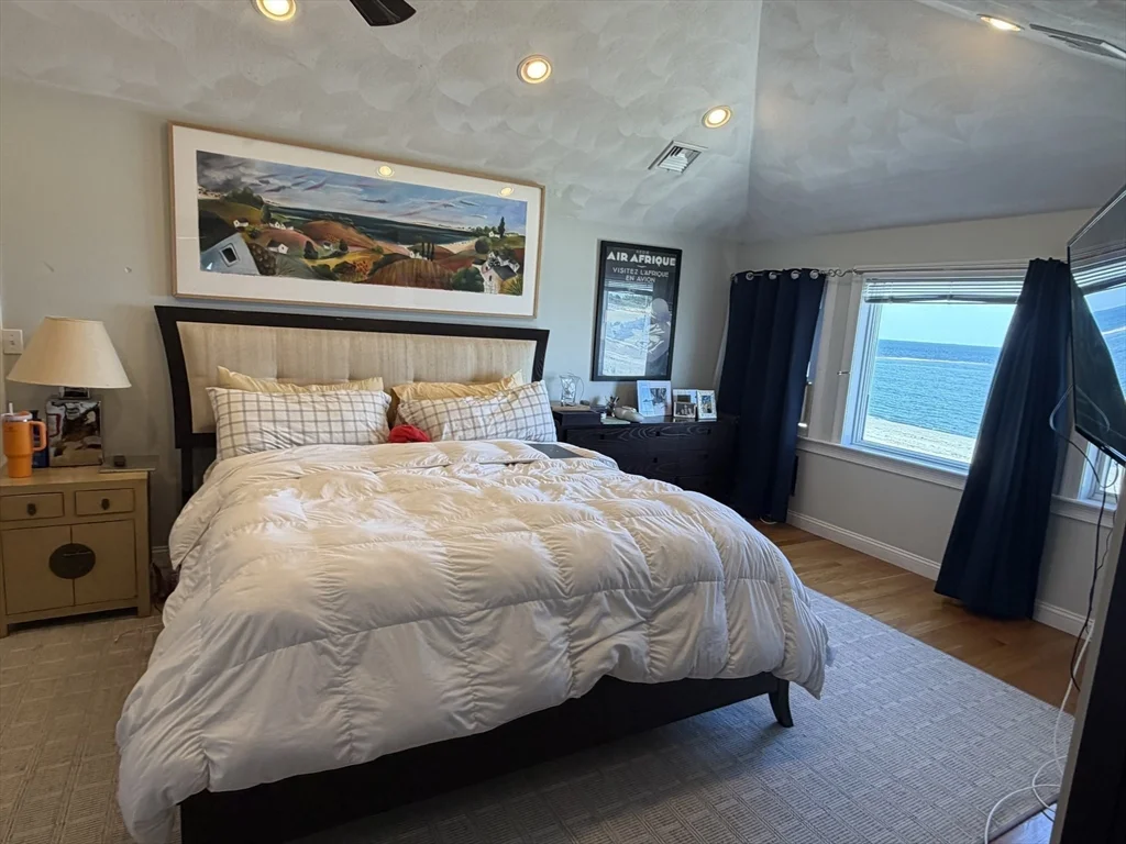 3 bed, 2 bath apartment for rent at 876 Shirley St Unit 2, Point Shirley — photo 12 of 31