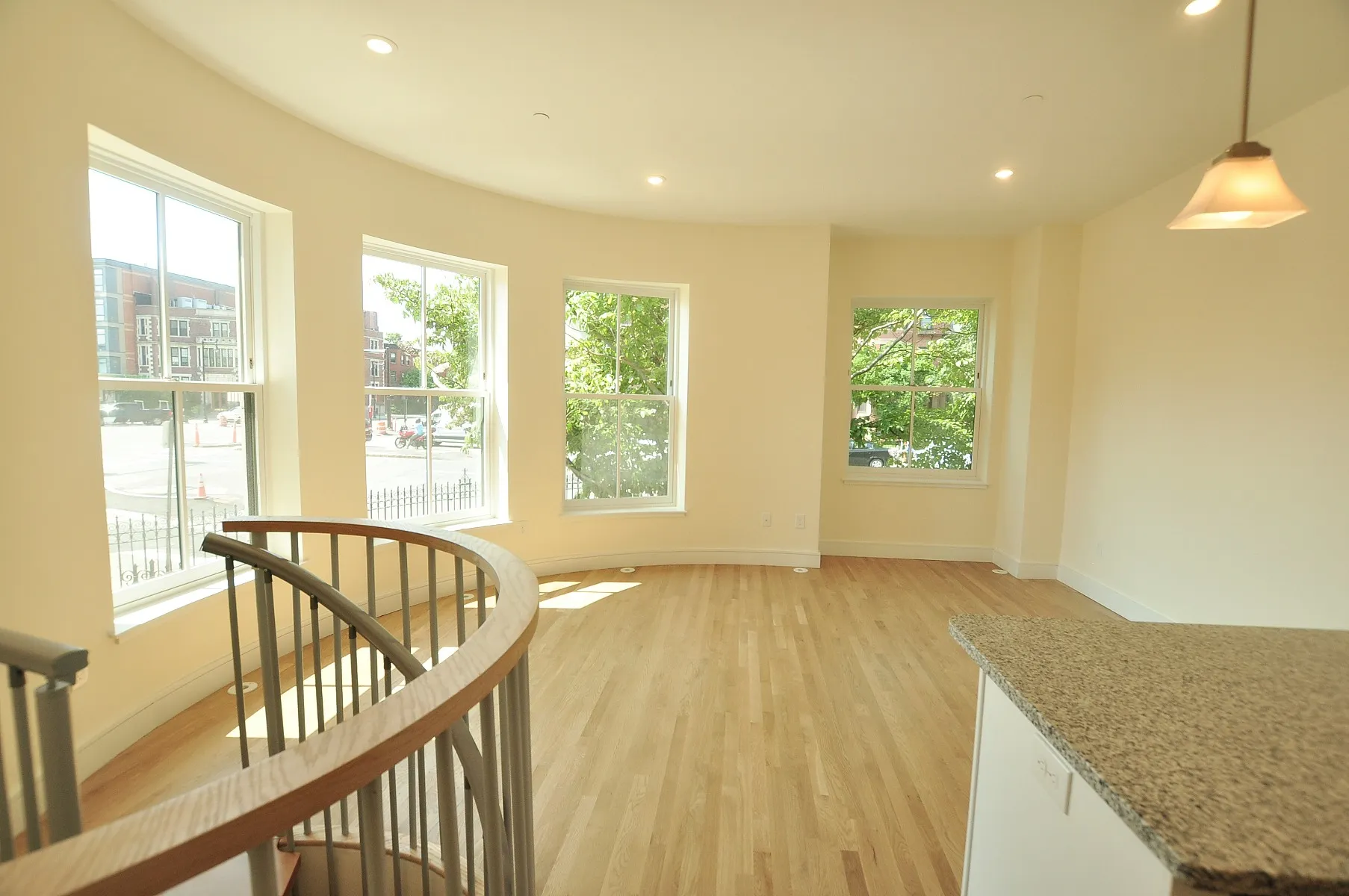 3 bed, 2 bath apartment for rent at 877 Beacon St Unit 1D, Fenway — photo 4 of 13