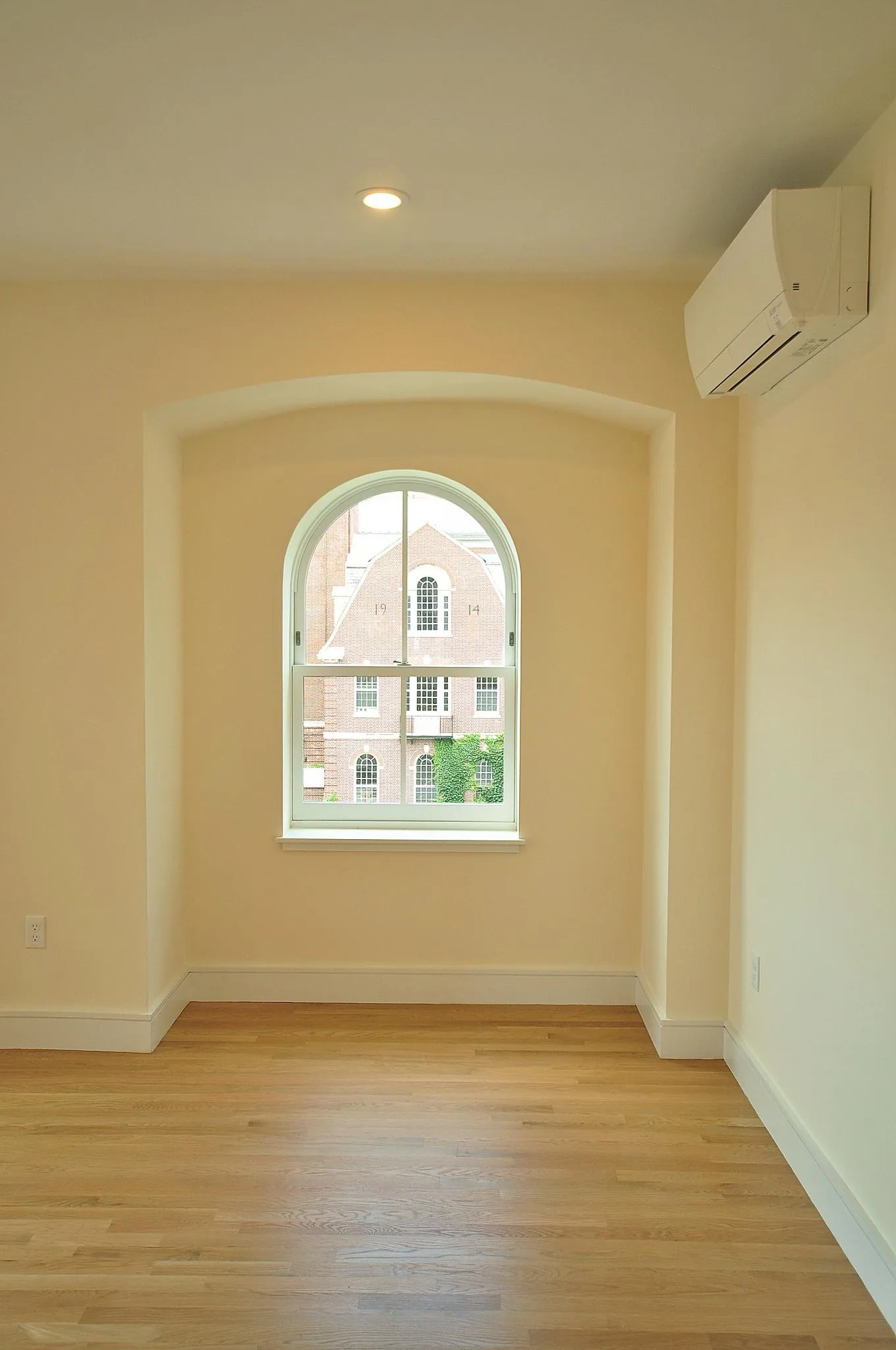 1 bed, 1 bath apartment for rent at 877 Beacon St Unit 3, Fenway — photo 9 of 9