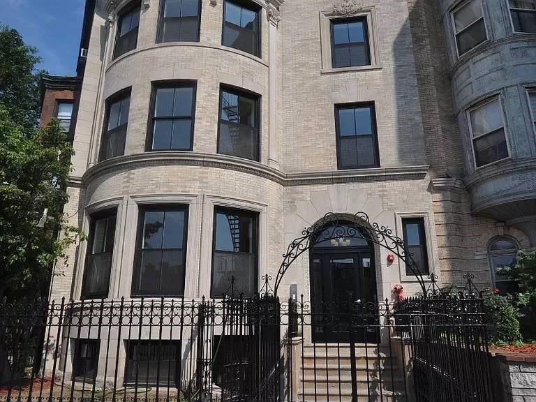 1 bed, 1 bath apartment for rent at 877 Beacon St Unit 407, Fenway — photo 5 of 5