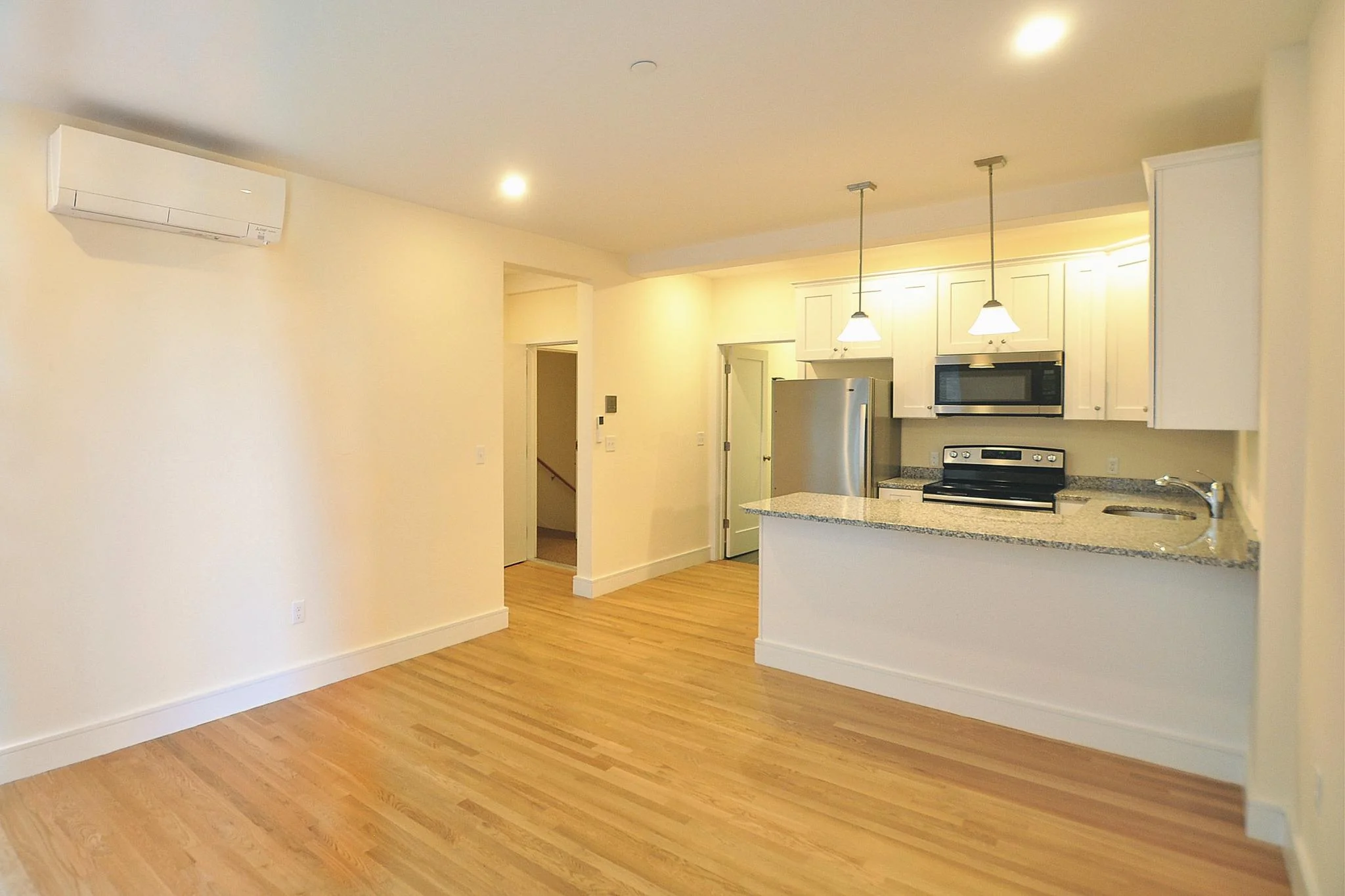 1 bed, 1 bath apartment for rent at 877 Beacon St Unit 6, Fenway — photo 4 of 10