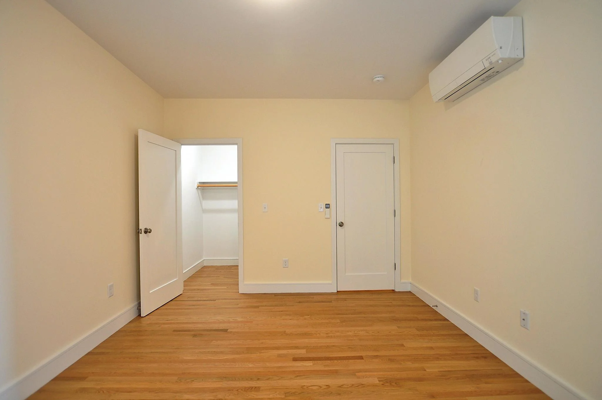 1 bed, 1 bath apartment for rent at 877 Beacon St Unit 6, Fenway — photo 9 of 10