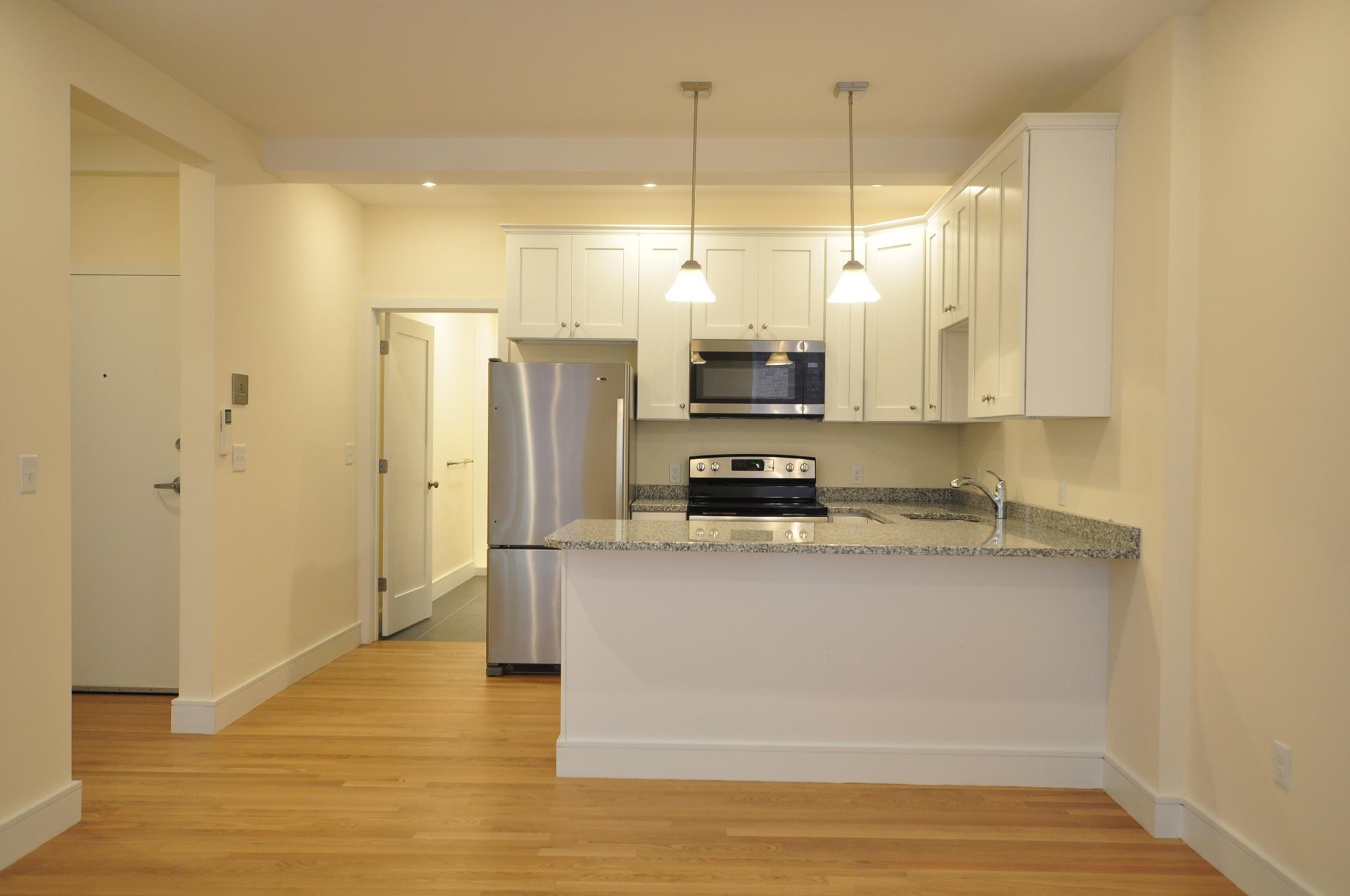 1 bed, 1 bath apartment for rent at 877 Beacon St Unit 8A, Fenway — photo 2 of 14