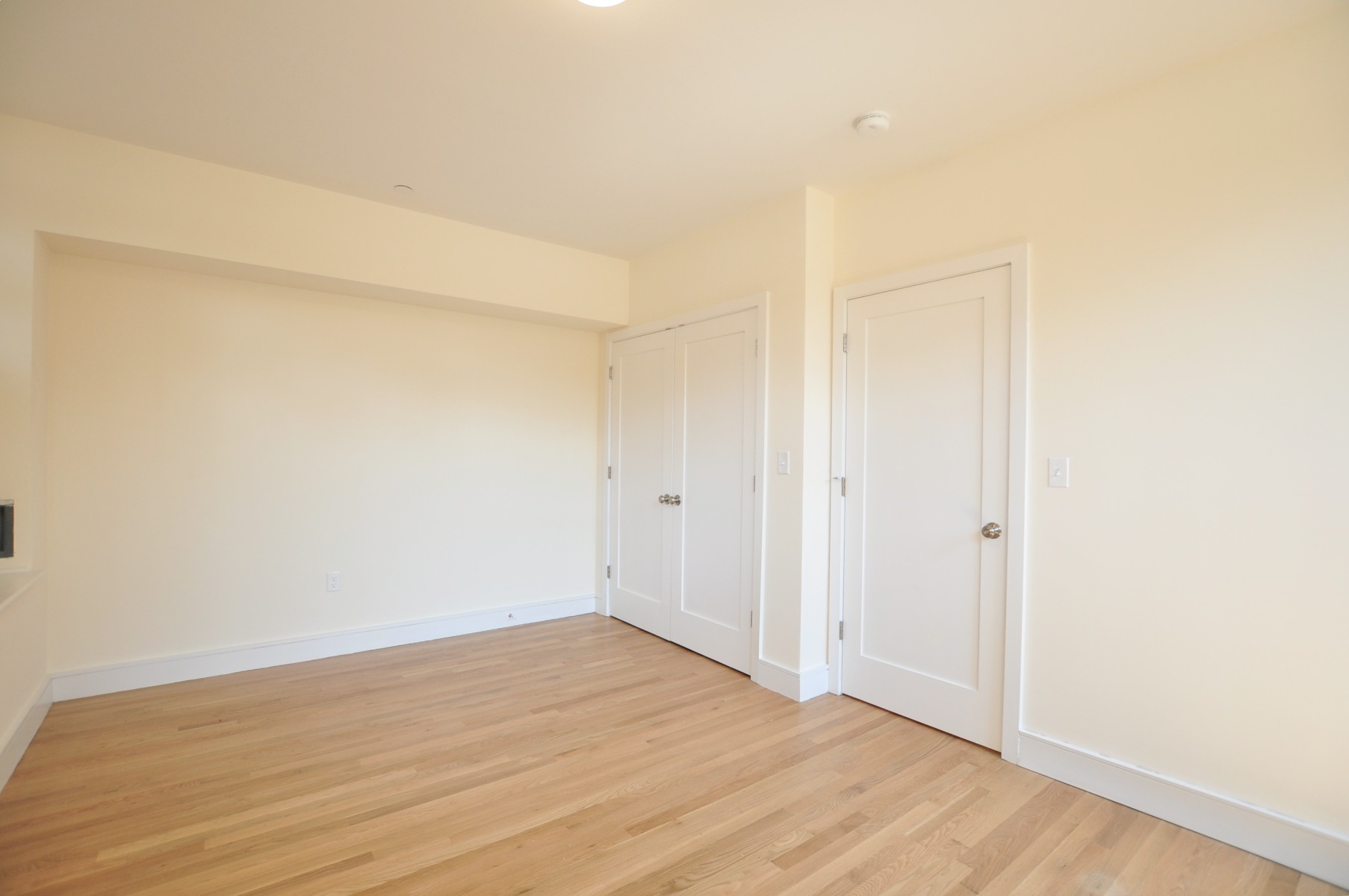 3 bed, 2 bath apartment for rent at 877 Beacon St Unit A1, Fenway — photo 12 of 13