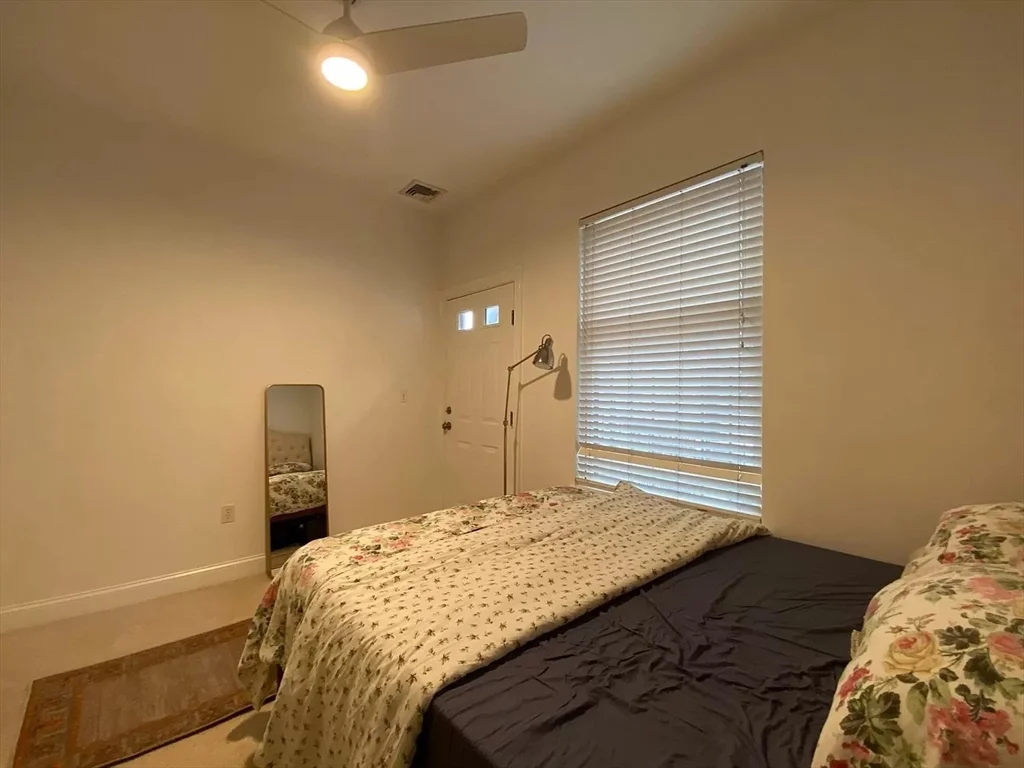 2 bed, 1 bath apartment for rent at 877 Harrison Ave Unit 5, South End — photo 15 of 31