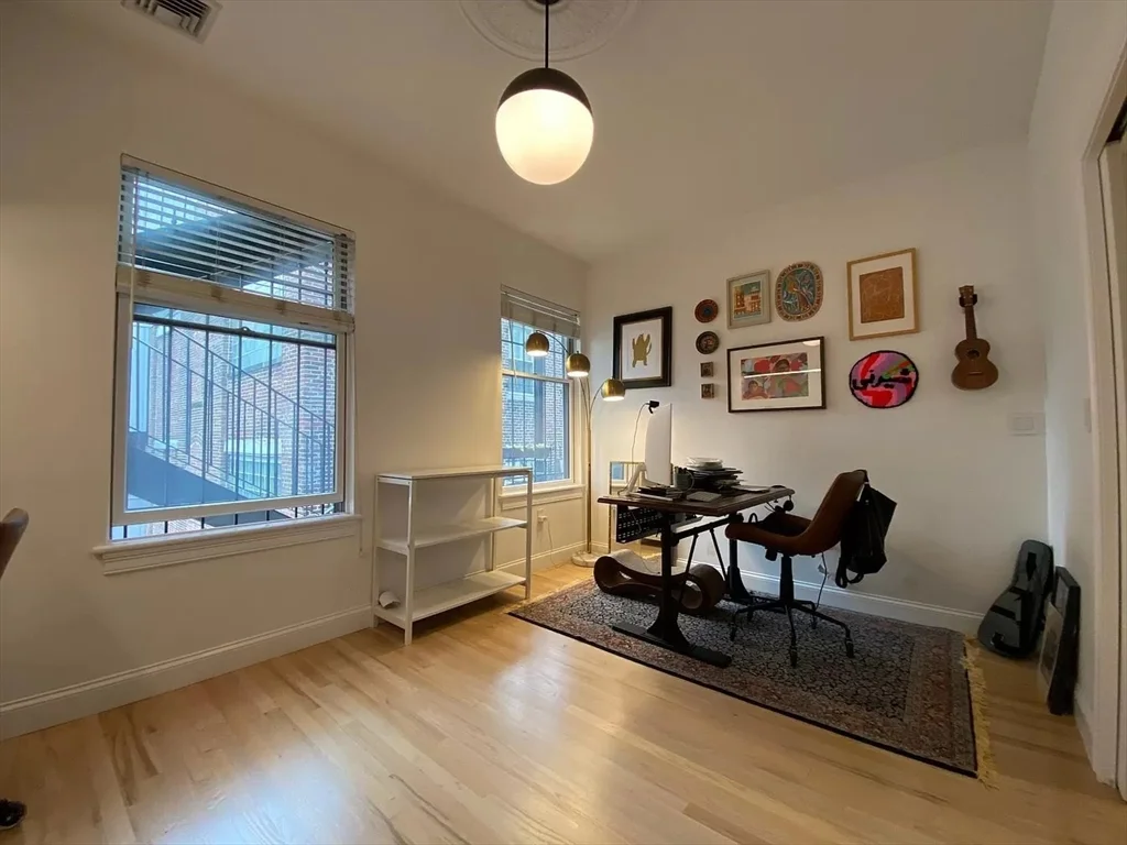 2 bed, 1 bath apartment for rent at 877 Harrison Ave Unit 5, South End — photo 11 of 31