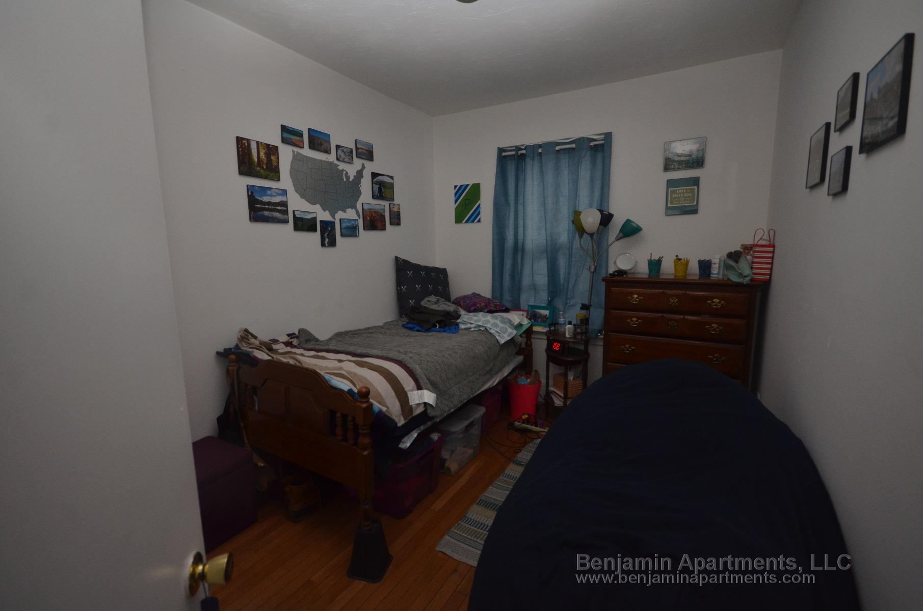 4 bed, 2 bath apartment for rent at 878 Huntington Ave Unit 2R, Mission Hill — photo 6 of 10