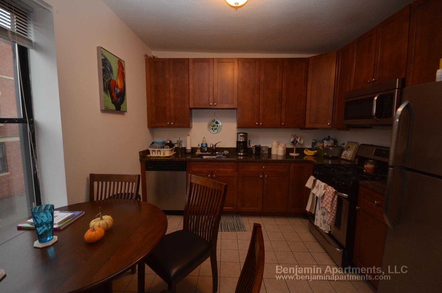 4 bed, 2 bath apartment for rent at 878 Huntington Ave Unit 2R, Mission Hill