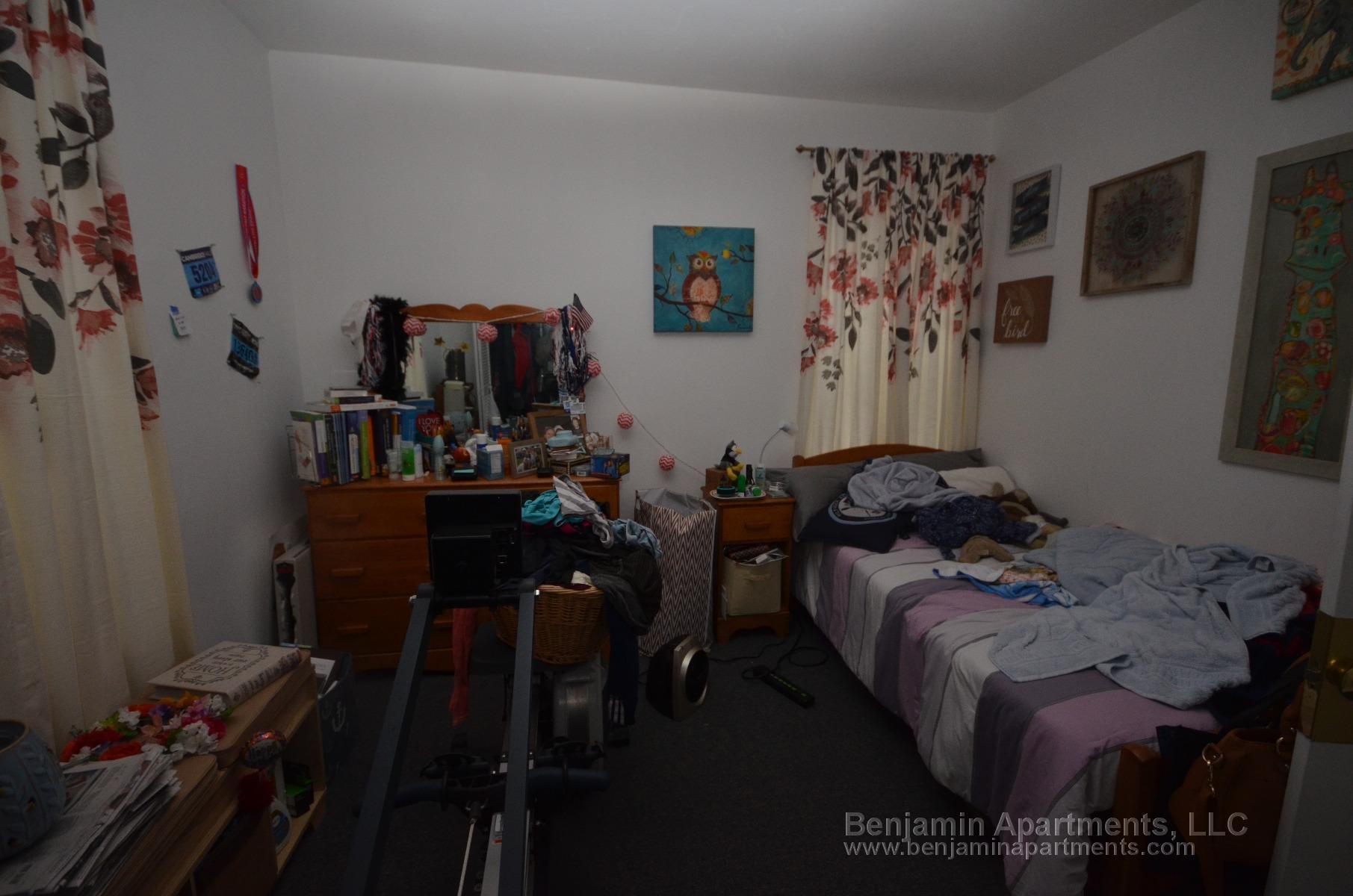 4 bed, 2 bath apartment for rent at 878 Huntington Ave Unit 2R, Mission Hill — photo 4 of 10