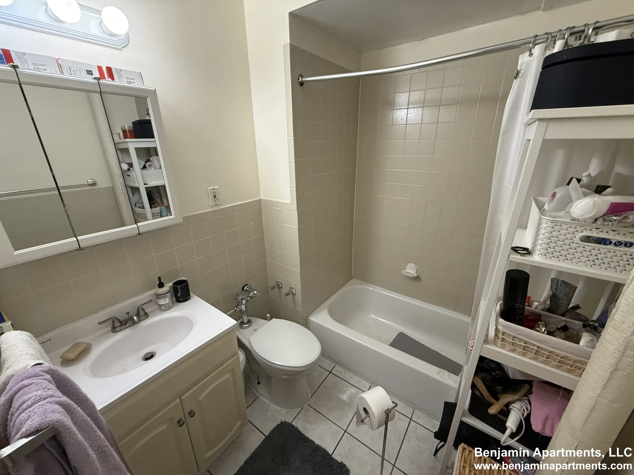 Studio bed, 1 bath apartment for rent at 879 Beacon St Unit 10, Fenway — photo 7 of 7