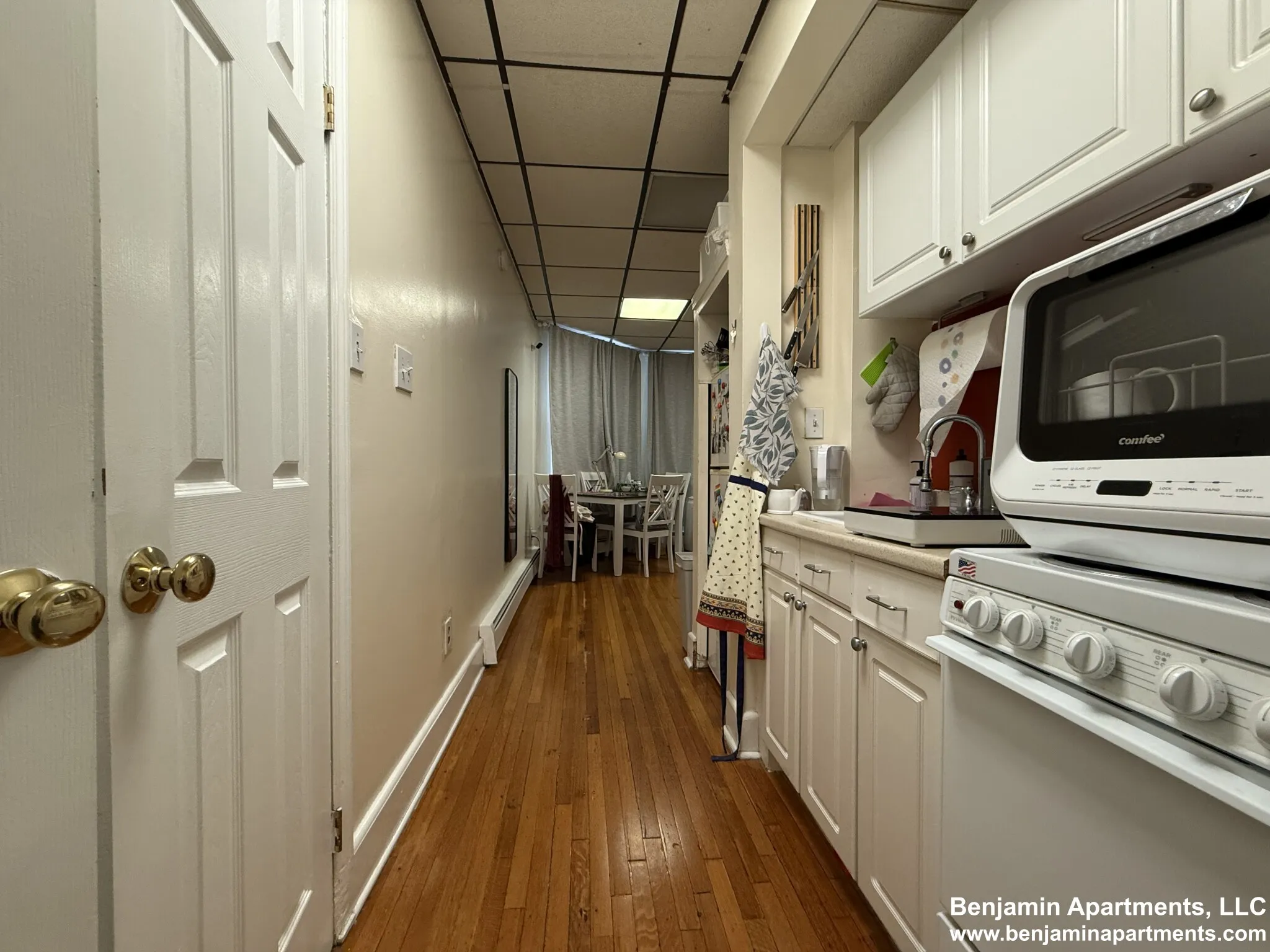 Studio bed, 1 bath apartment for rent at 879 Beacon St Unit 10, Fenway — photo 5 of 7