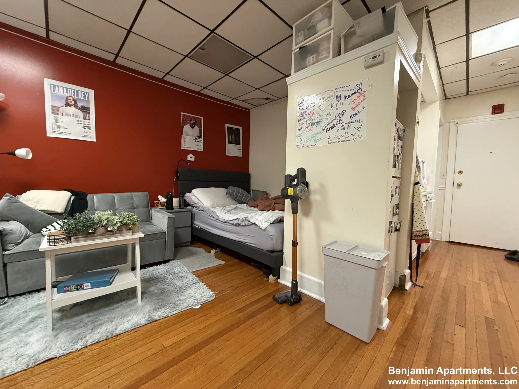 Studio bed, 1 bath apartment for rent at 879 Beacon St Unit 10, Fenway — photo 4 of 7