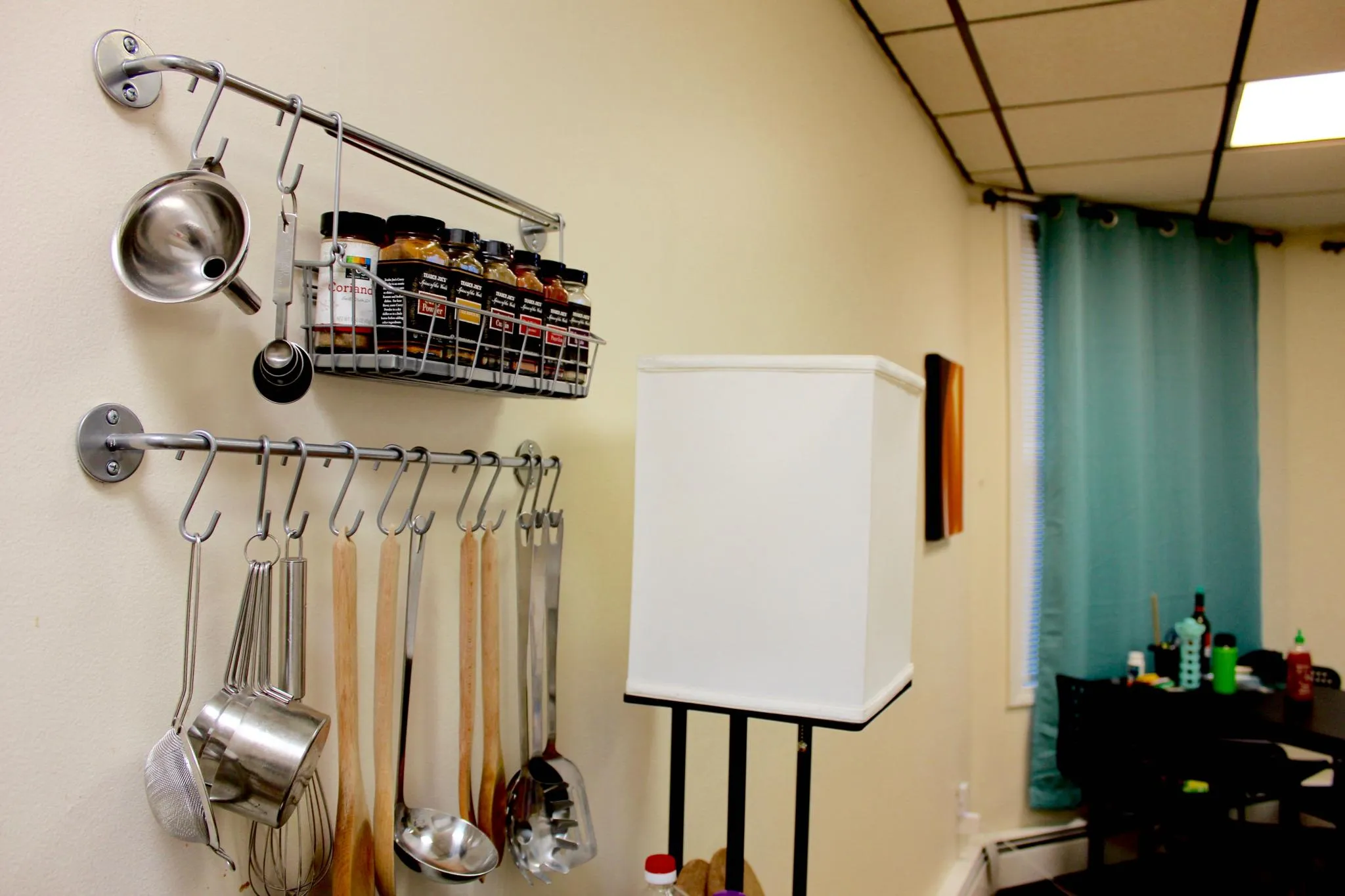 Studio bed, 1 bath apartment for rent at 879 Beacon St Unit 11, Fenway — photo 3 of 12