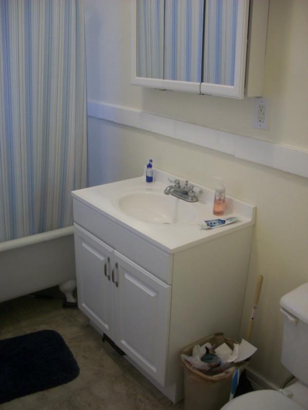 2 bed, 1 bath apartment for rent at 879 Beacon St Unit 12, Fenway