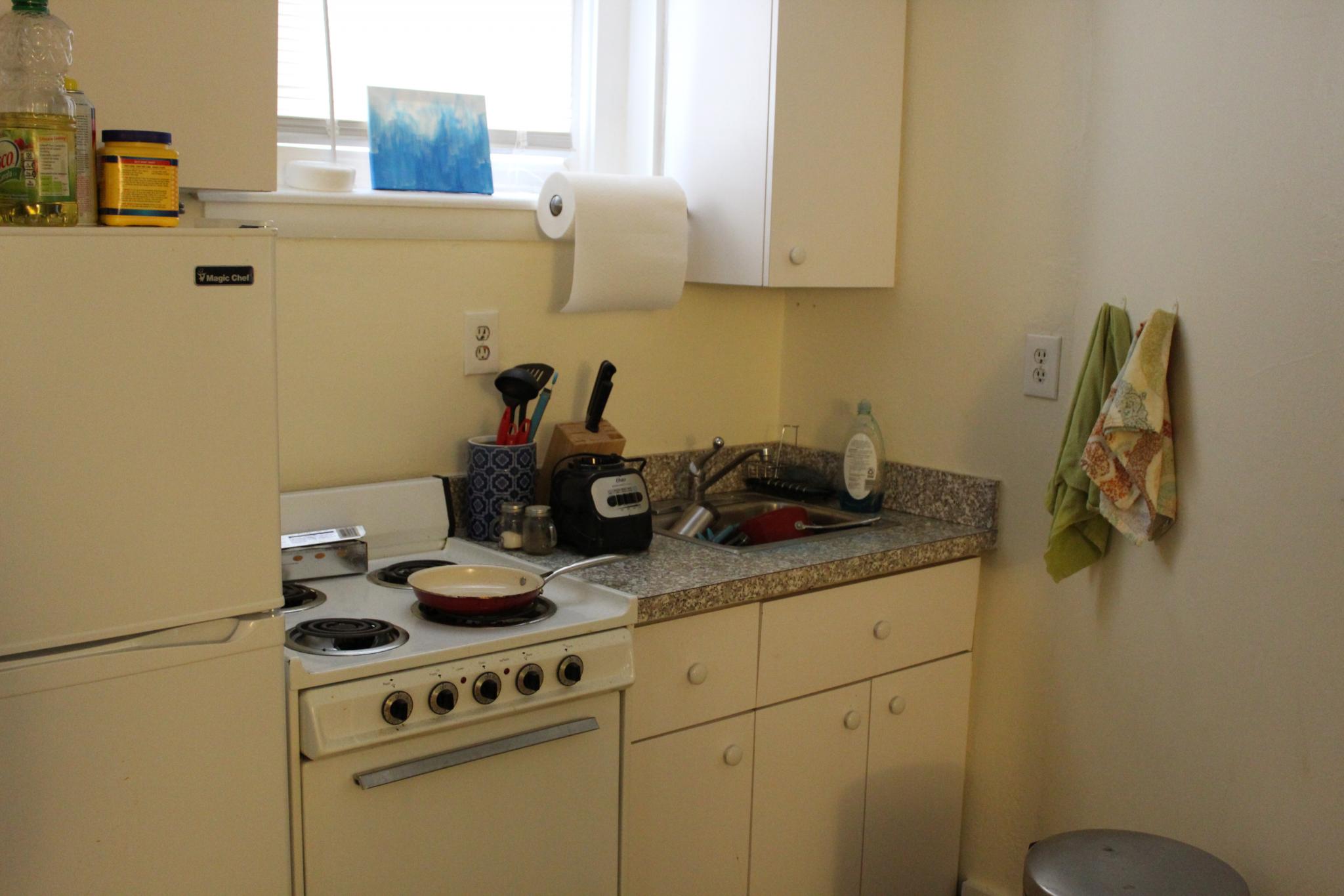 Studio bed, 1 bath apartment for rent at 879 Beacon St Unit 2, Fenway — photo 7 of 11
