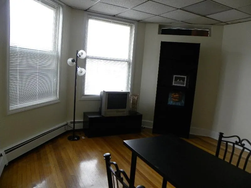 Studio bed, 1 bath apartment for rent at 879 Beacon St Unit 22, Fenway — photo 11 of 12