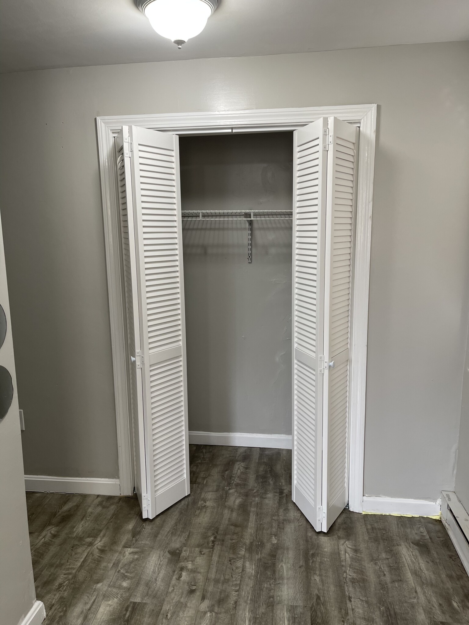 Studio bed, 1 bath apartment for rent at 879 Beacon St Unit 3, Fenway — photo 4 of 7