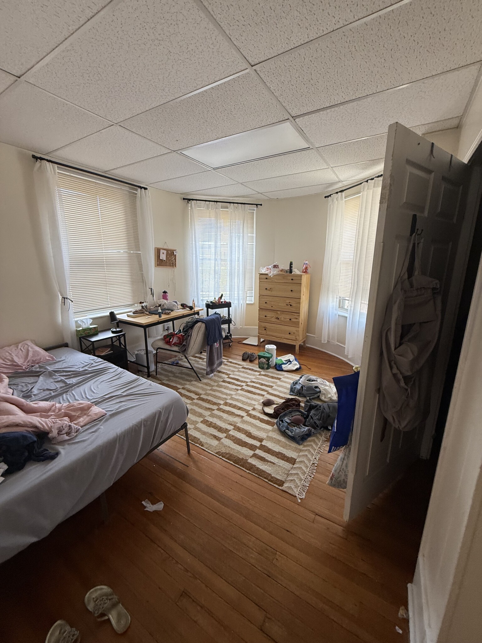 2 bed, 1 bath apartment for rent at 879 Beacon St Unit 32, Fenway — photo 12 of 15