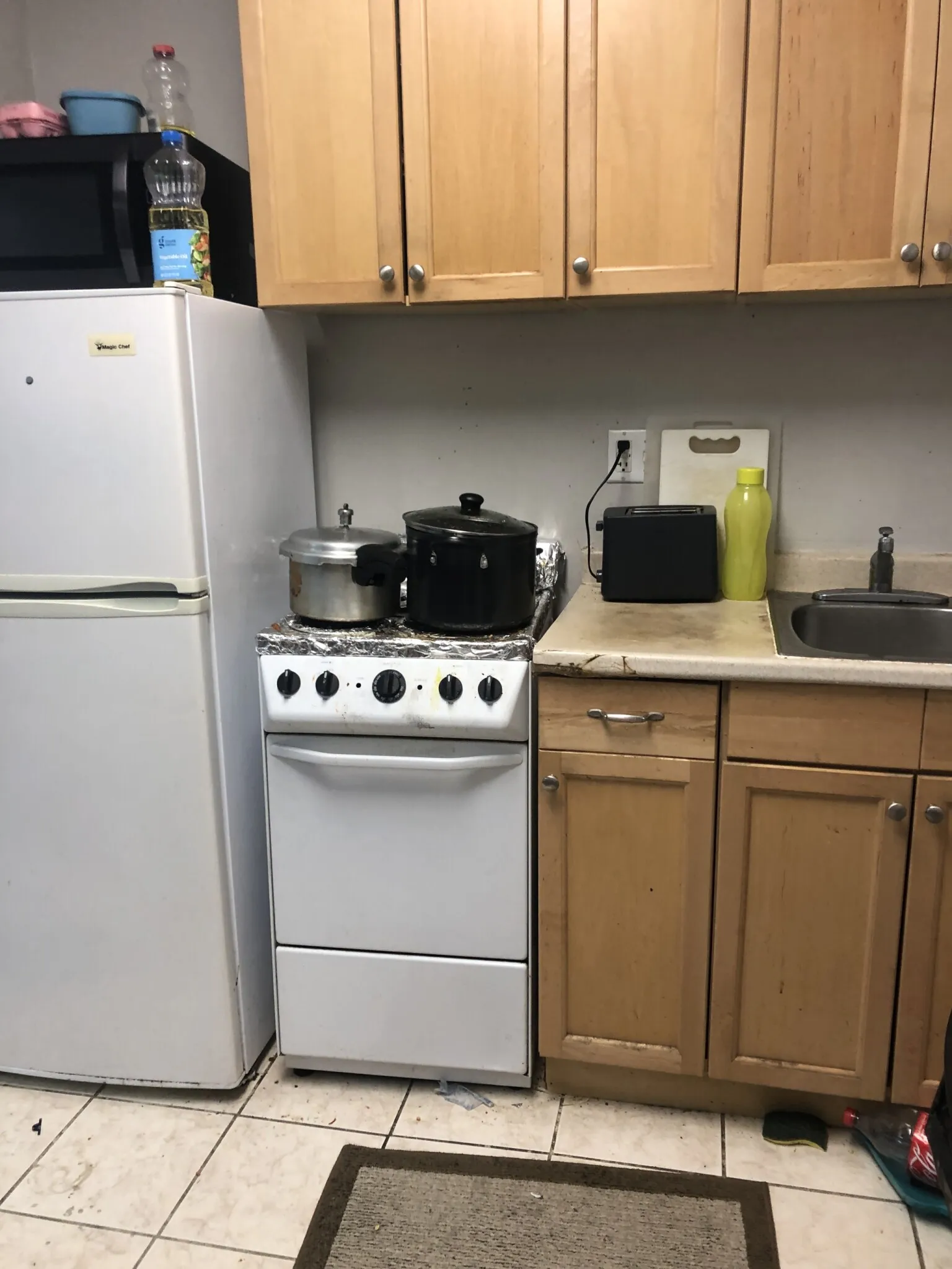 2 bed, 1 bath apartment for rent at 879 Beacon St Unit 33, Fenway — photo 3 of 10