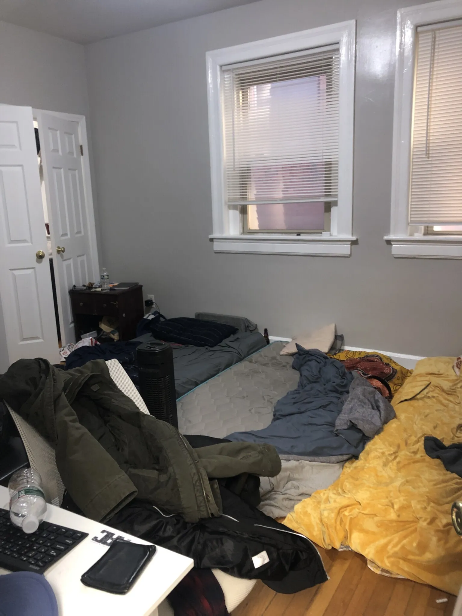 2 bed, 1 bath apartment for rent at 879 Beacon St Unit 33, Fenway — photo 2 of 10