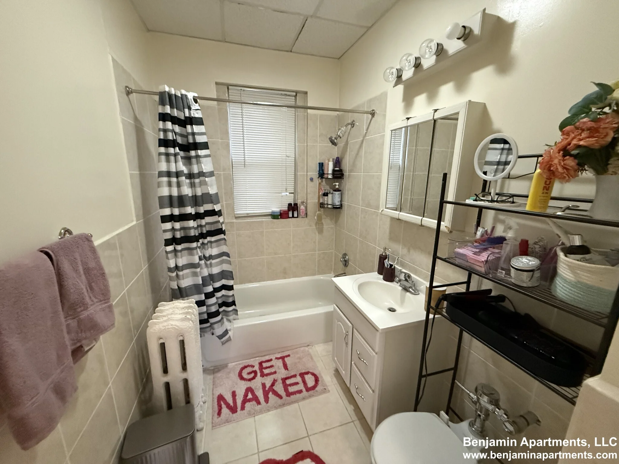 2 bed, 1 bath apartment for rent at 879 Beacon St Unit 42, Fenway — photo 9 of 9