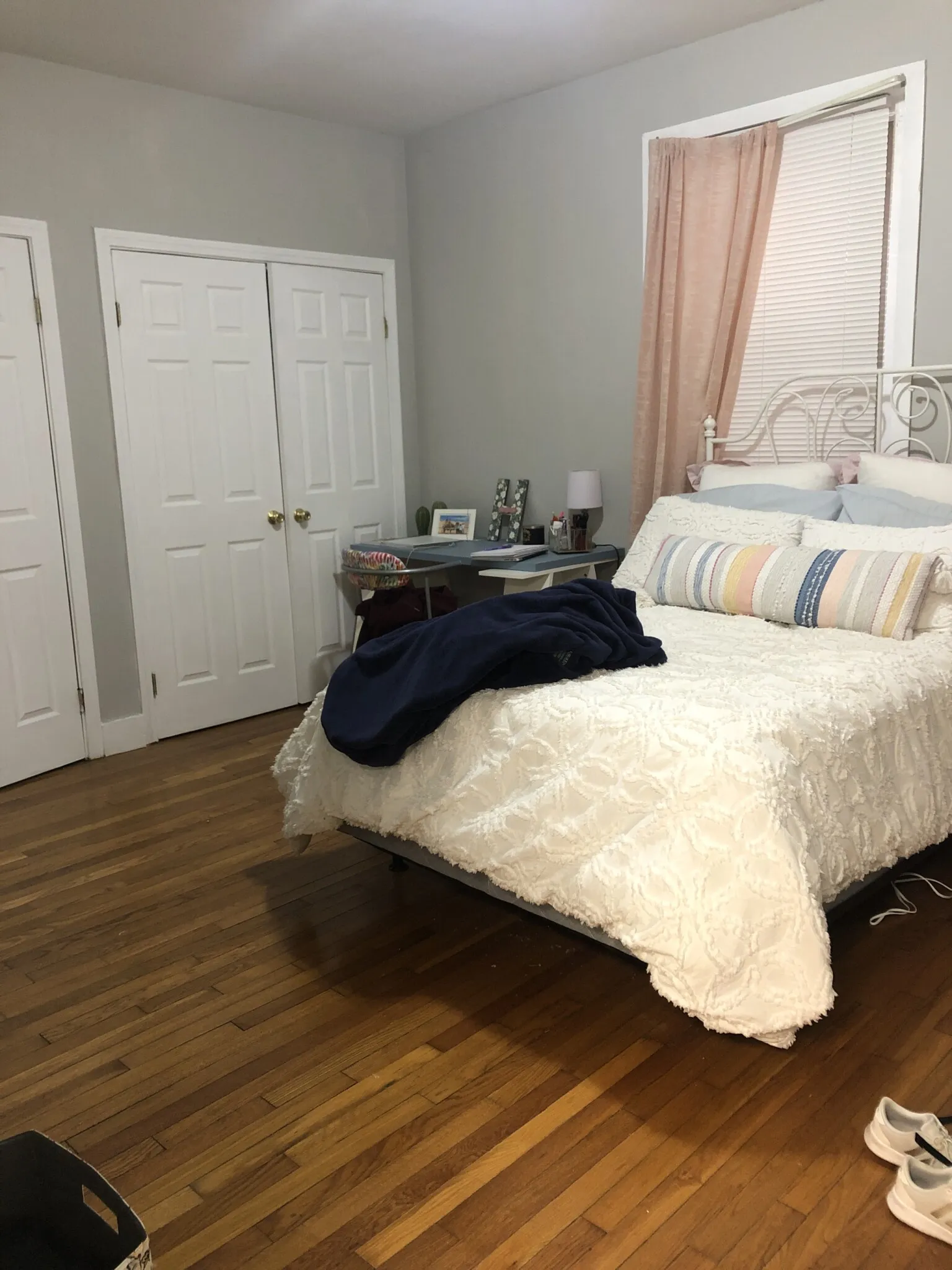 2 bed, 1 bath apartment for rent at 879 Beacon St Unit 43, Fenway