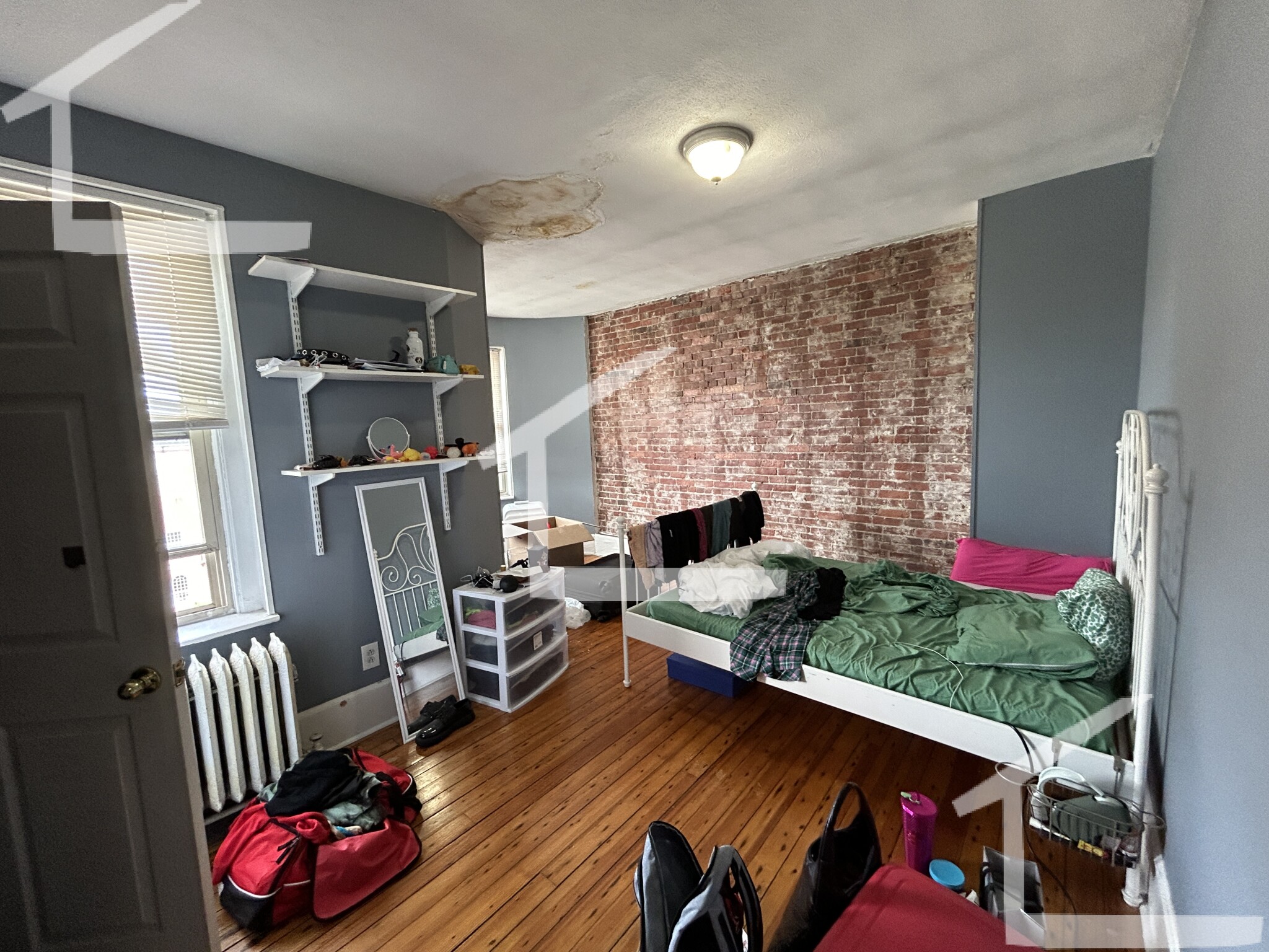 1 bed, 1 bath apartment for rent at 879 Beacon St Unit 51, Fenway — photo 1 of 13