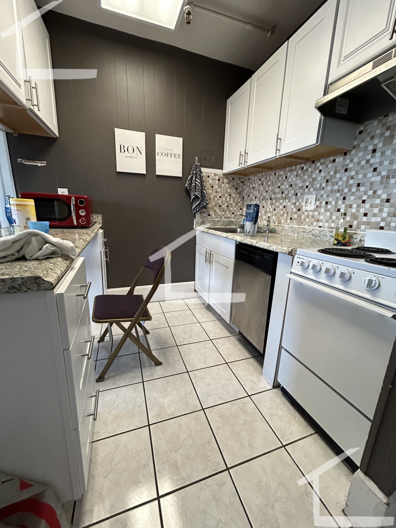 1 bed, 1 bath apartment for rent at 879 Beacon St Unit 51, Fenway — photo 3 of 13