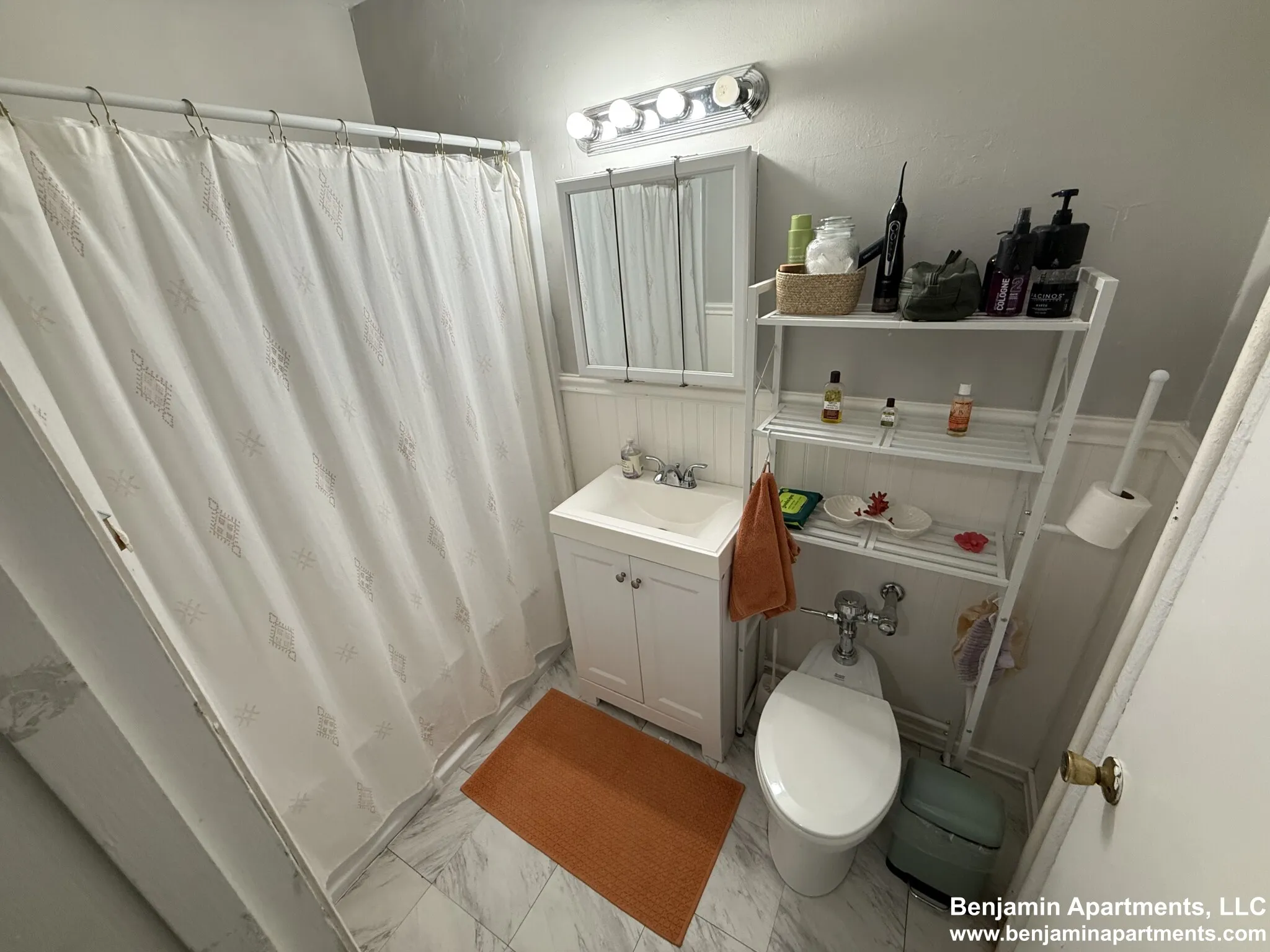 2 bed, 1 bath apartment for rent at 879 Beacon St Unit 53, Fenway — photo 6 of 6