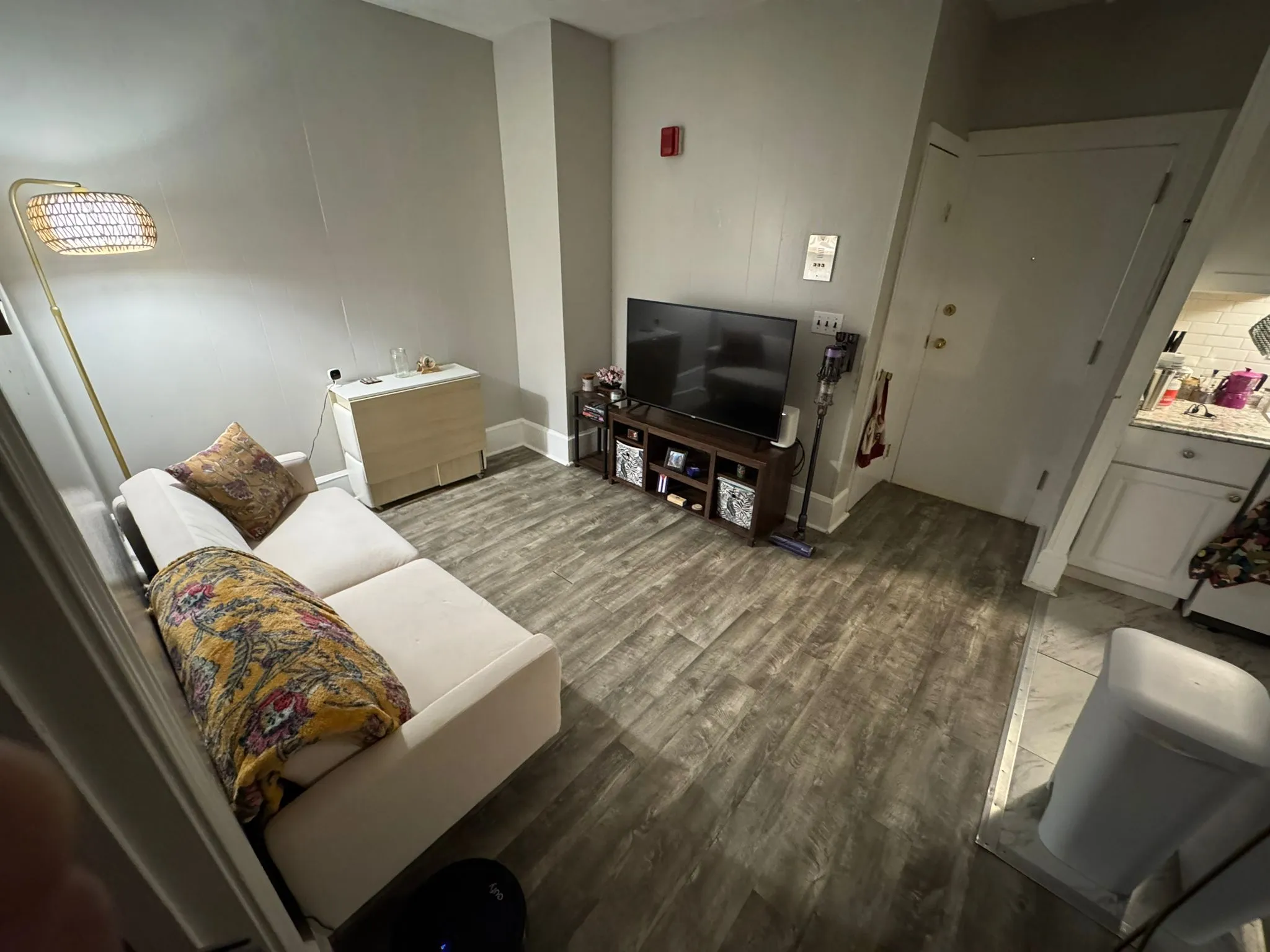 2 bed, 1 bath apartment for rent at 879 Beacon St Unit 53, Fenway — photo 4 of 6