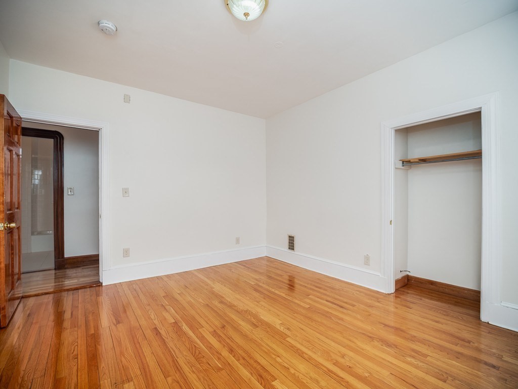 4 bed, 2 bath apartment for rent at 88 Auckland St Unit 2, Dorchester — photo 13 of 36