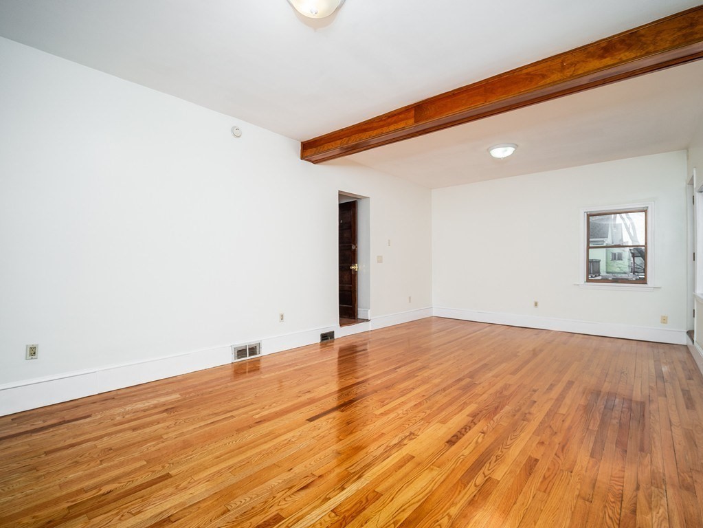 4 bed, 2 bath apartment for rent at 88 Auckland St Unit 2, Dorchester — photo 4 of 36