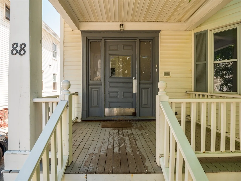 4 bed, 1 bath apartment for rent at 88 Auckland St Unit 3, Dorchester — photo 23 of 30
