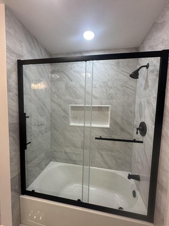 2 bed, 1 bath apartment for rent at 88 Beacon St Unit 12, Lawrence — photo 14 of 15