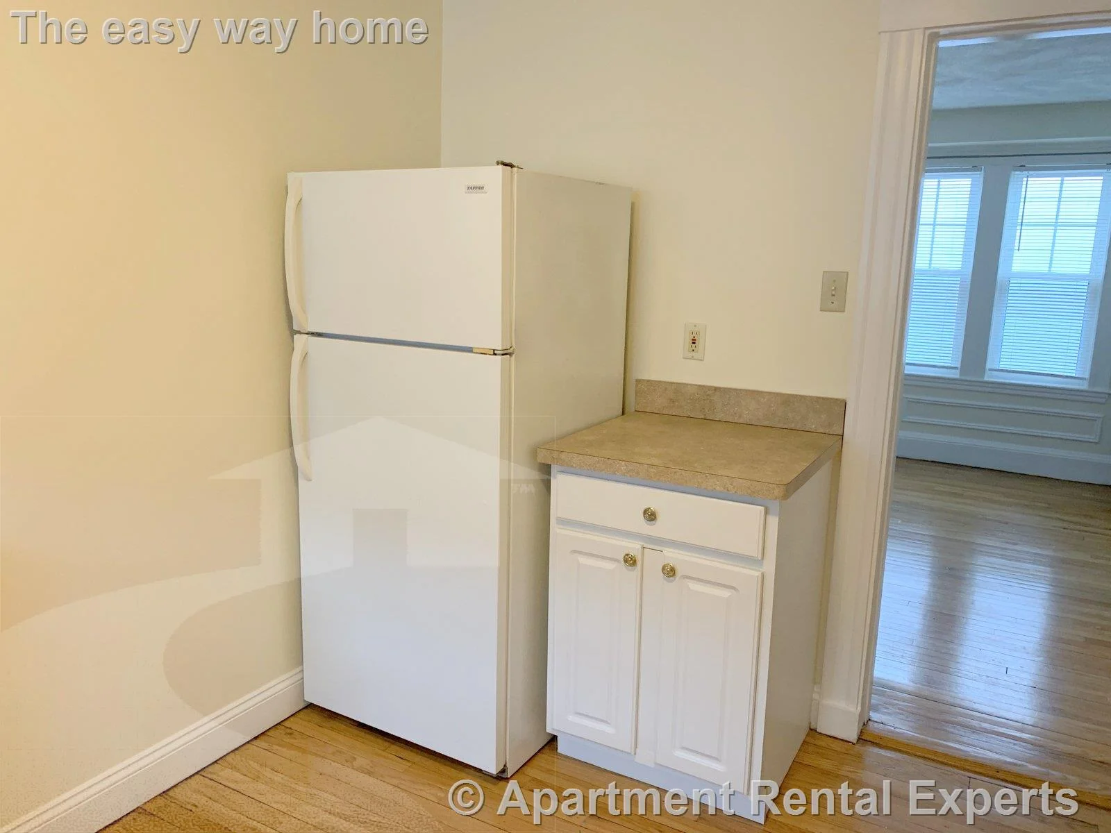 2 bed, 1 bath apartment for rent at 88 Bradford Rd Unit 1, Watertown Center — photo 3 of 14