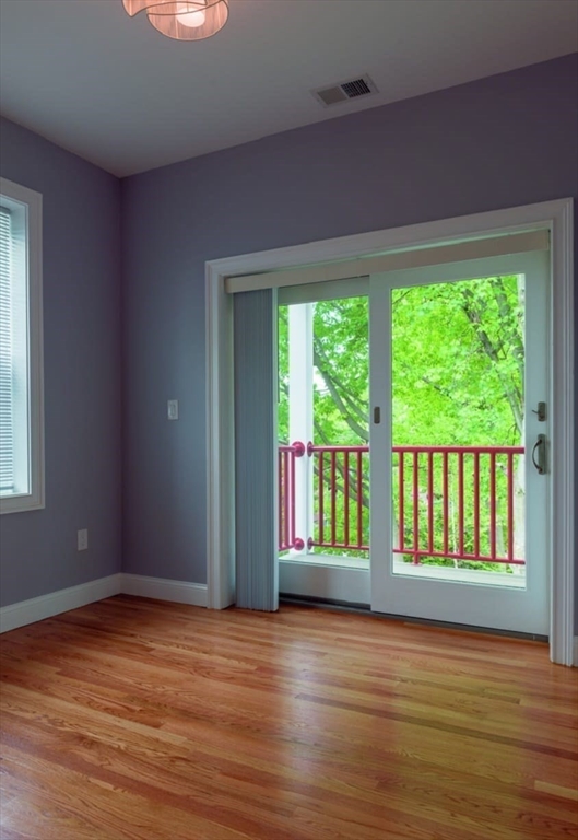3 bed, 2 bath apartment for rent at 88 Browne St Unit 1, Brookline — photo 10 of 13