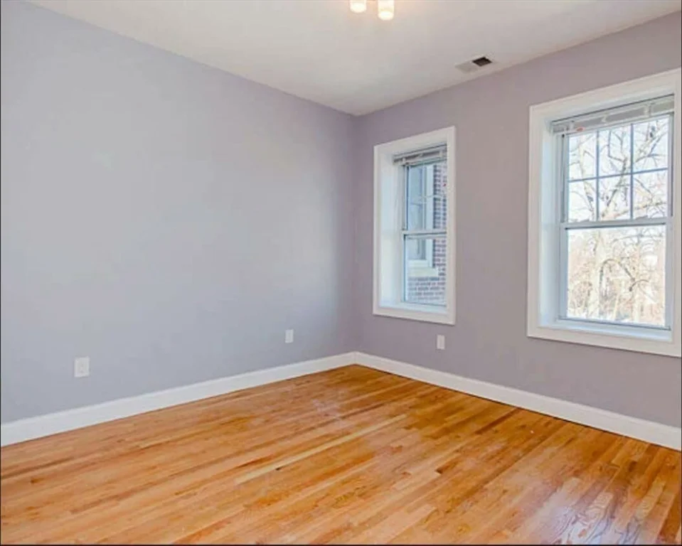 4 bed, 2 bath apartment for rent at 88 Browne St Unit 2, North Brookline — photo 9 of 14