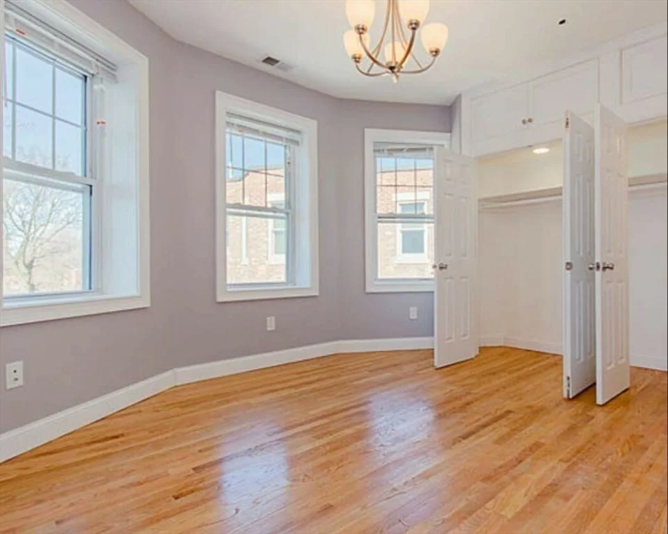 4 bed, 2 bath apartment for rent at 88 Browne St Unit 2, North Brookline — photo 8 of 14
