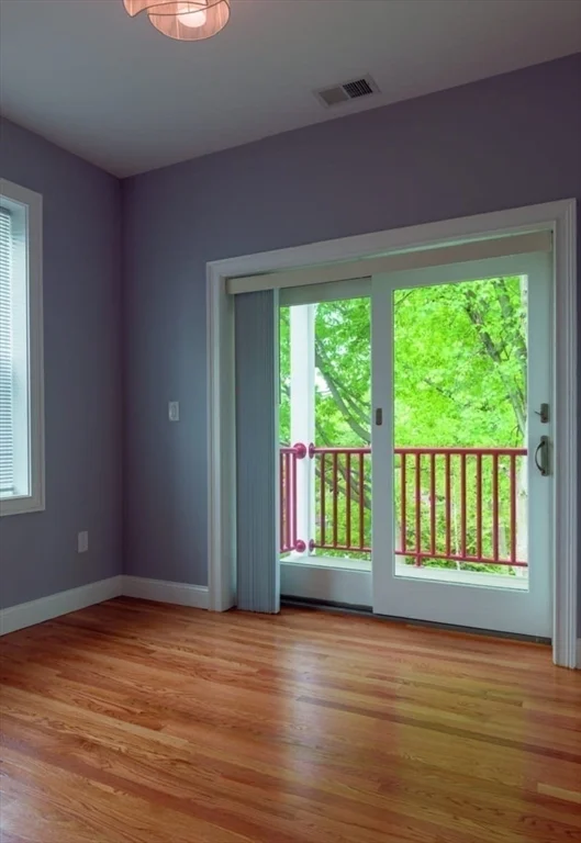 4 bed, 2 bath apartment for rent at 88 Browne St Unit 2, North Brookline — photo 11 of 14