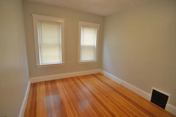 3 bed, 1 bath apartment for rent at 88 Burt St Unit 1, Dorchester — photo 7 of 11