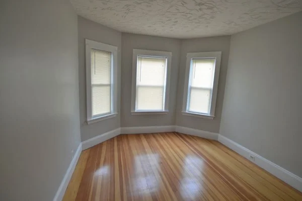 3 bed, 1 bath apartment for rent at 88 Burt St Unit 1, Dorchester — photo 4 of 11