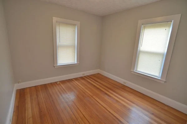 3 bed, 1 bath apartment for rent at 88 Burt St Unit 1, Dorchester — photo 6 of 11