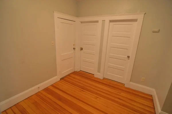 3 bed, 1 bath apartment for rent at 88 Burt St Unit 1, Dorchester — photo 10 of 11