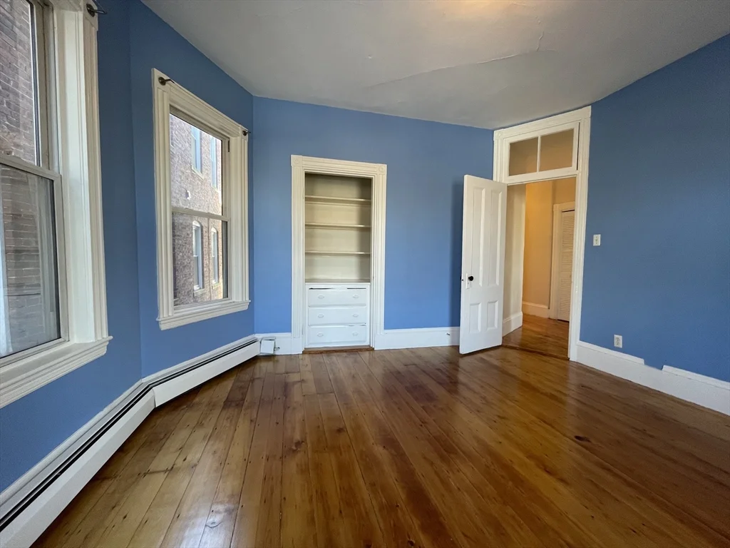 4 bed, 1 bath apartment for rent at 88 Calumet St Unit 2, Mission Hill — photo 2 of 25
