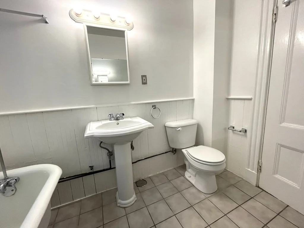 4 bed, 1 bath apartment for rent at 88 Calumet St Unit 2, Mission Hill — photo 25 of 25