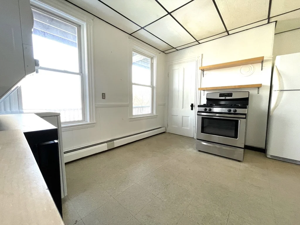 4 bed, 1 bath apartment for rent at 88 Calumet St Unit 2A, Mission Hill — photo 21 of 25
