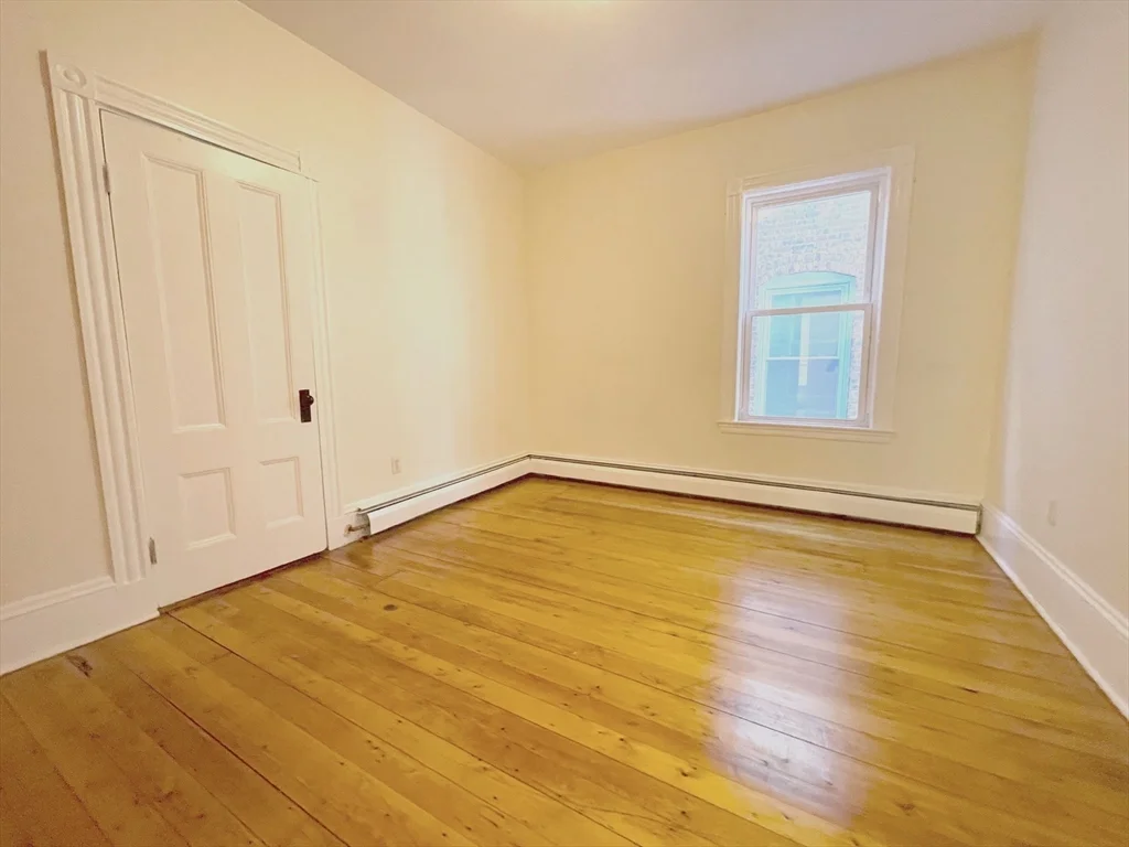 4 bed, 1 bath apartment for rent at 88 Calumet St Unit 2A, Mission Hill — photo 10 of 25