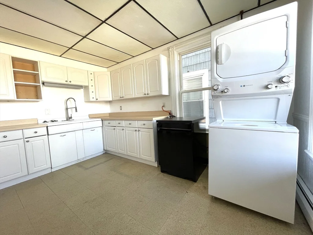 4 bed, 1 bath apartment for rent at 88 Calumet St Unit 2A, Mission Hill — photo 19 of 25