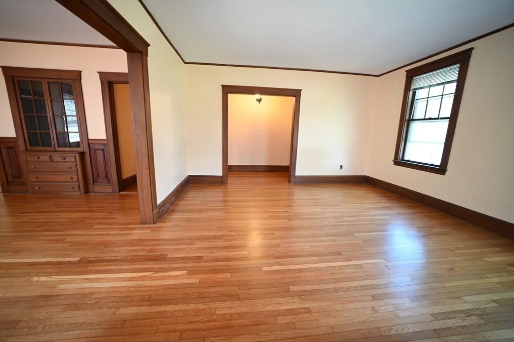 3 bed, 1 bath apartment for rent at 88 Central St Unit 1, Auburndale — photo 3 of 18