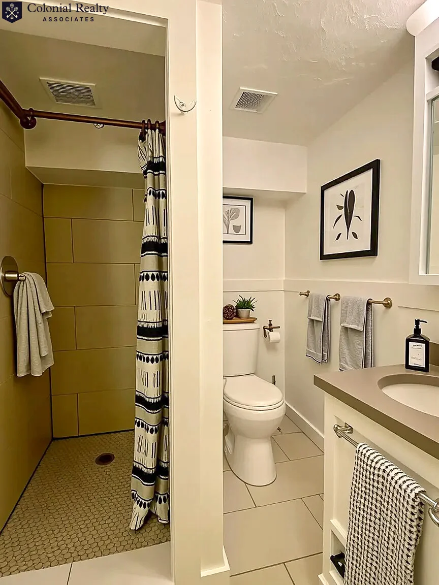 Studio bed, 1 bath apartment for rent at 88 Charles St Unit 4, Beacon Hill — photo 2 of 21